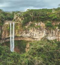瀑布在马托格罗索风景，巴西